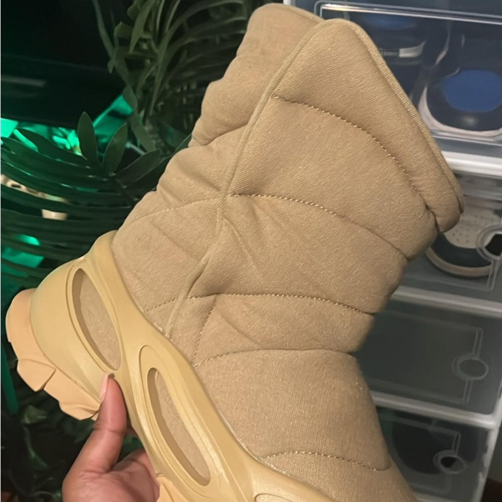 Yeezy NSLTD Boot (SOLD ❌)